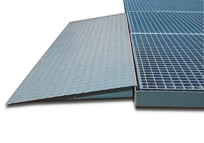 Access ramp in steel for spillage decking classic-line, galvanised, 950×1120