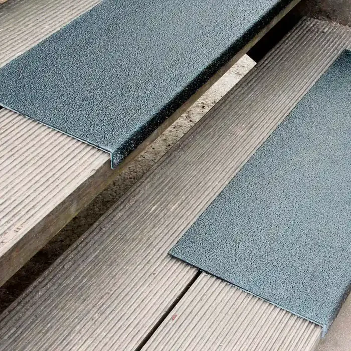 Anti-slip edge profile GRP, medium, black, W 800 mm
